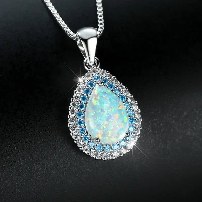 Elegant Blue Opal Drop Sparkling Necklace | White Gold - Mijn winkel