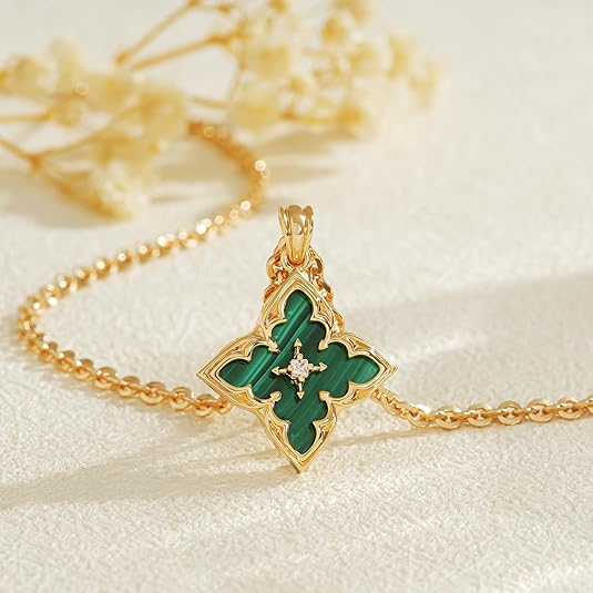 Emerald Clover Pendant Necklace | Gold - Mijn winkel